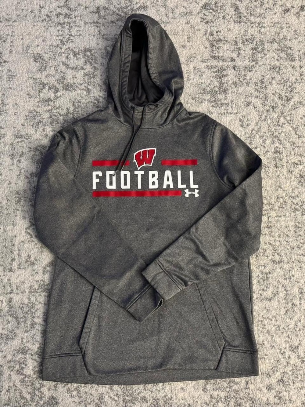 Under Armour Wisconsin Badgers Grey Hoodie Size Medium